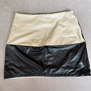 Elegant Black and Cream Mini Skirt